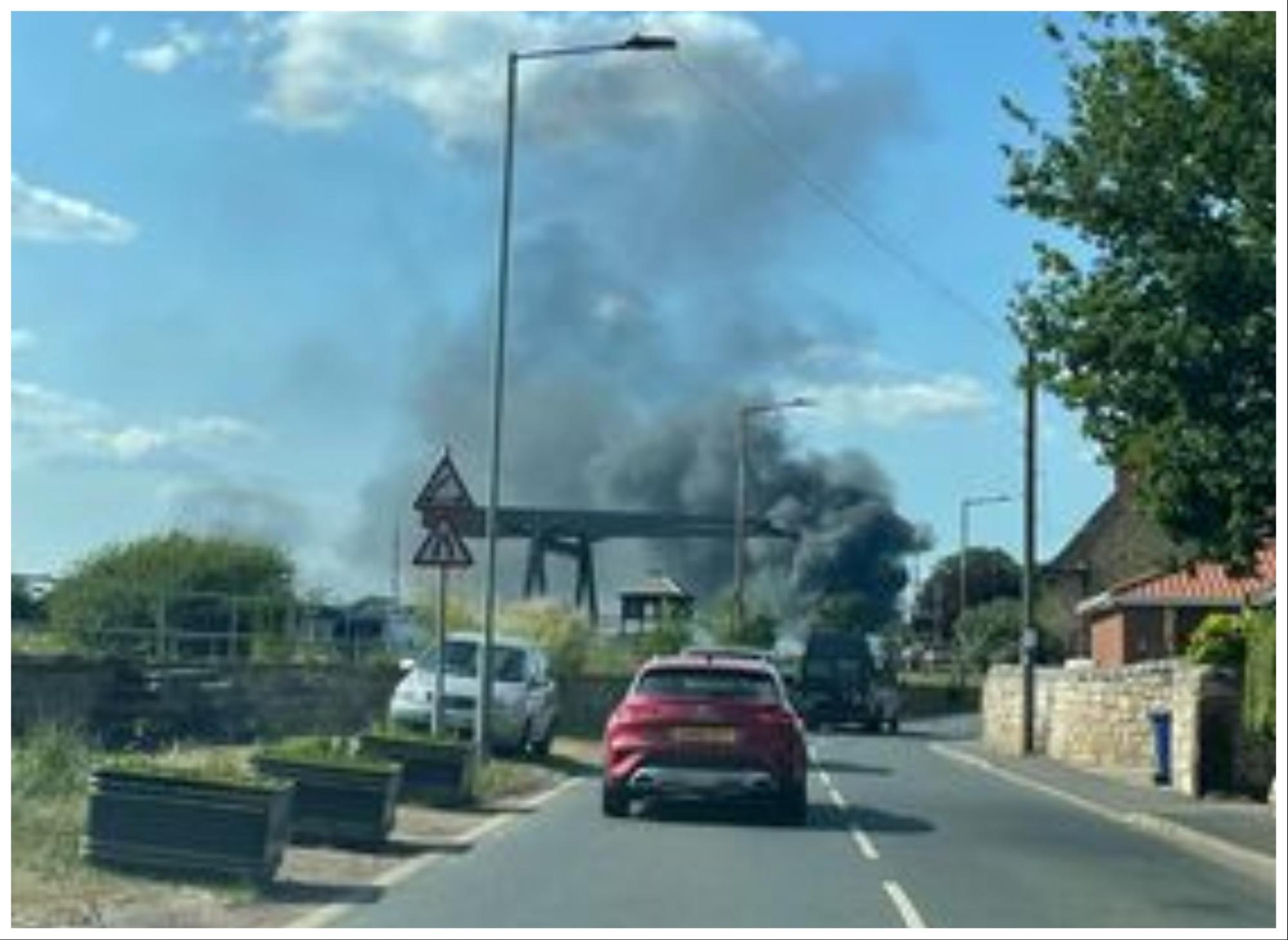 Huge plume of smoke as fire erupts near to Doncaster bridge this afternoon - Vimarsana News