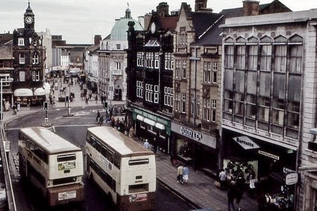 Buses outside the Arndale Centre in the 1980s.