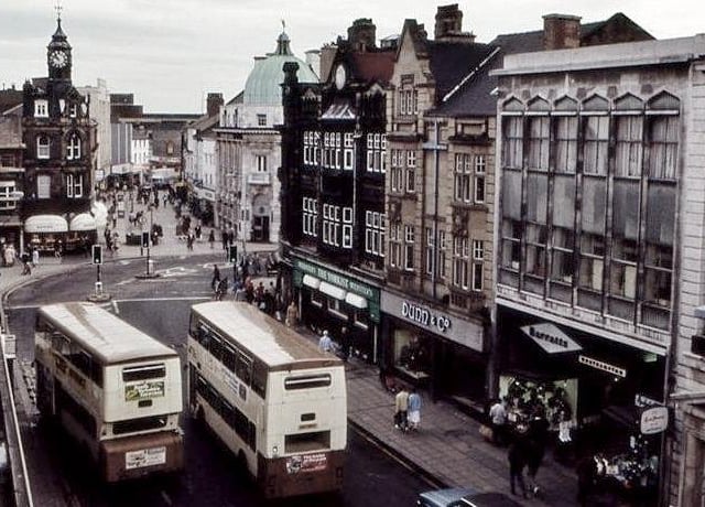 Buses outside the Arndale Centre in the 1980s.