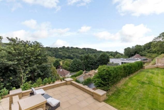The garden and terrace areas provide spectacular views over Scarborough, and are nicely secluded to offer privacy.