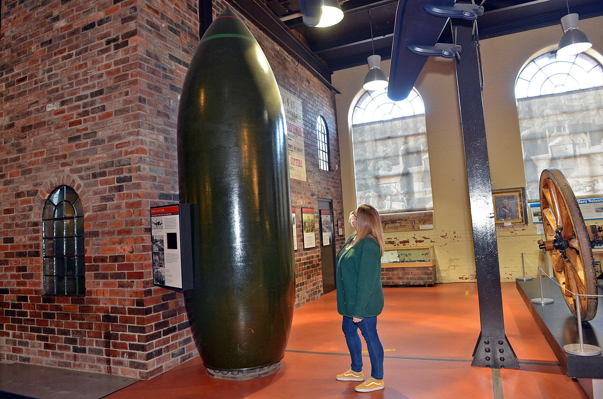 WW2 earthquake Bomb Made In Sheffield Explodes In Poland Watch The ww2-earthquake-bomb-made-in-sheffield-explodes-in-poland-watch-the