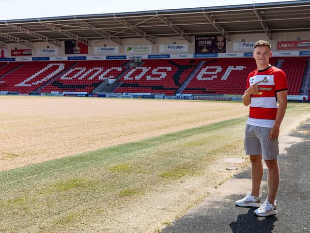 Doncaster Rovers have signed former Newcastle United youngster Owen Bailey from Gateshead.