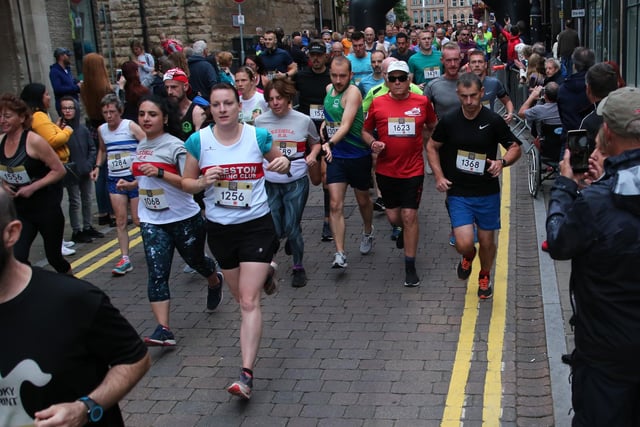 Mansfield 10k and 5k starts in the Market Square and loops through the town centre. It was started in 2017 and since then has been a popular event. 2021's date has not yet been confirmed.