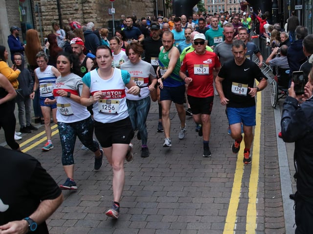 Mansfield 10k and 5k starts in the Market Square and loops through the town centre. It was started in 2017 and since then has been a popular event. 2021's date has not yet been confirmed.