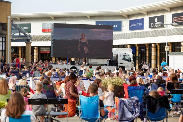 The outdoor screenings are returning.