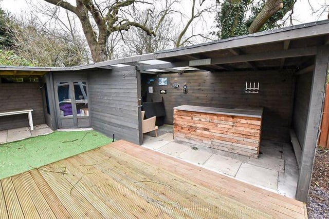 And here it is......that amazing bar and 'gin snug' in the back garden of the South Normanton property. Imagine the fun nights you could have, entertaining family and friends through the summer.
