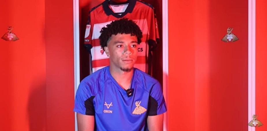 Doncaster Rovers geben die Verpflichtung eines neuen Flügelspielers ...