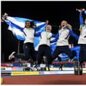 Beth (third from left) celebrates Scotland's 4x400m Commonwealth Games bronze with her team-mates. (Photo: Getty).