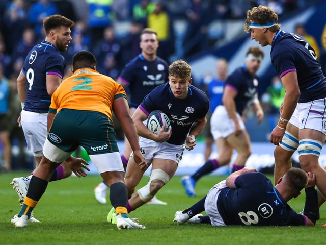 Always a willing runner but was well shackled by the Wallabies. Thrilling first-half run from a quick tap penalty. 6