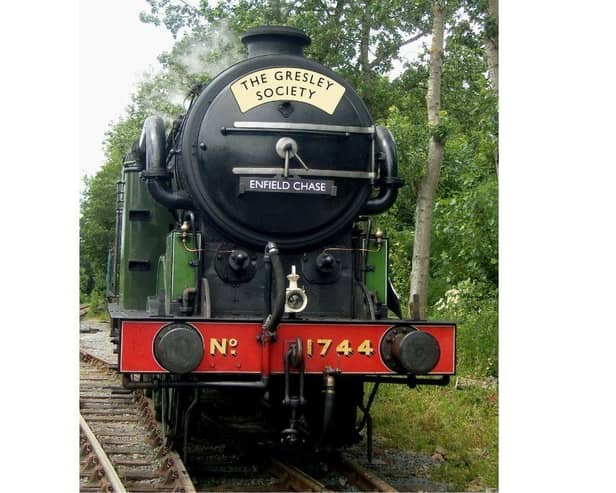 All Gresley’s locomotives to carry ‘Gresley 150 anniversary’ headboards to masrk anniversary.