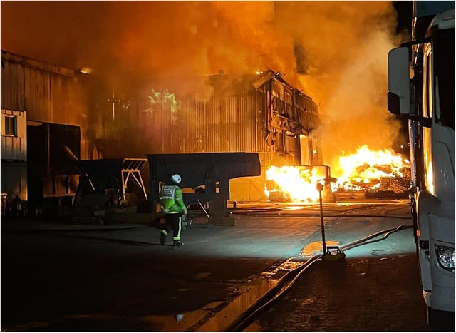 Crews have spent the night at the huge fire in the Carr Hill area. (Photo: SYFR).