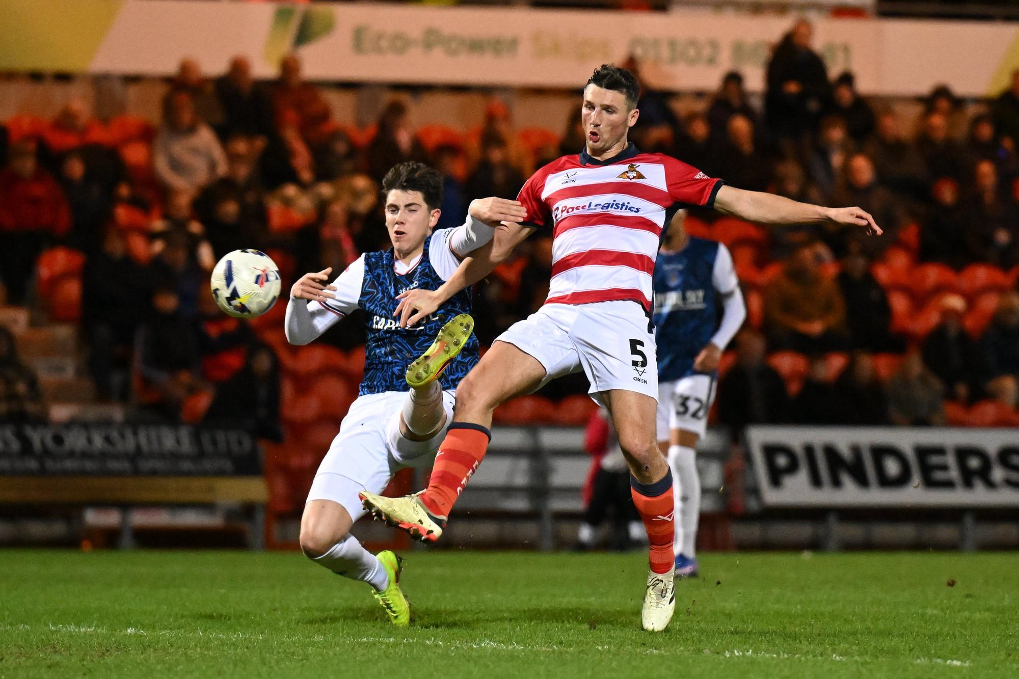 'Er ist nicht Maldini, aber...' - | Grant McCann lobt Doncaster ...