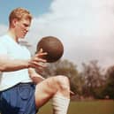 Wolverhampton Wanderers central defender Ron Flowers in training, circa 1960. (Photo by Don Morley/Getty Images)