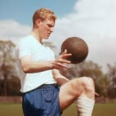 Wolverhampton Wanderers central defender Ron Flowers in training, circa 1960. (Photo by Don Morley/Getty Images)