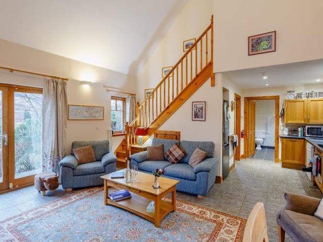 Rose Cottage - living area.