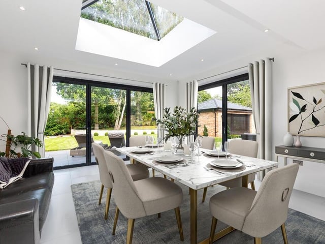 The dining area with lantern roof.