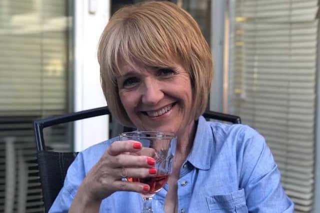 Melanie Hewitt - author.