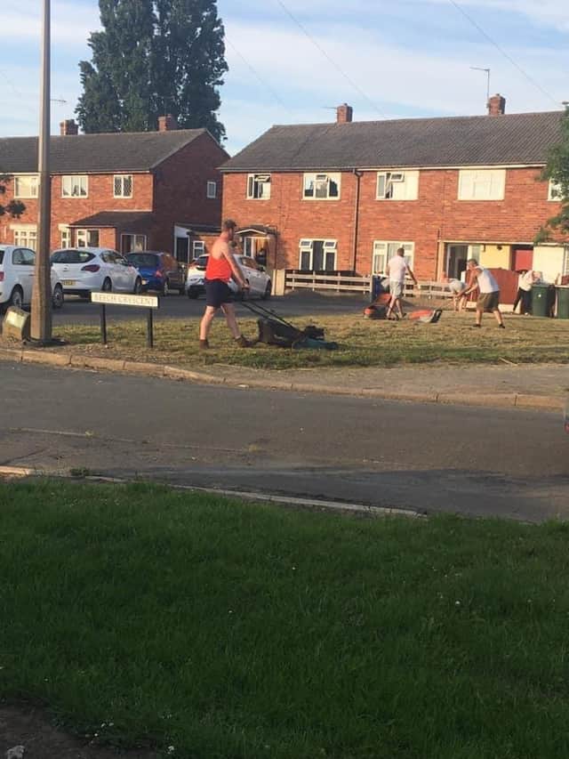 The residents took matters into their own hands and united to cut the grass verge on Beech Crescent which had become overgrown during lockdown