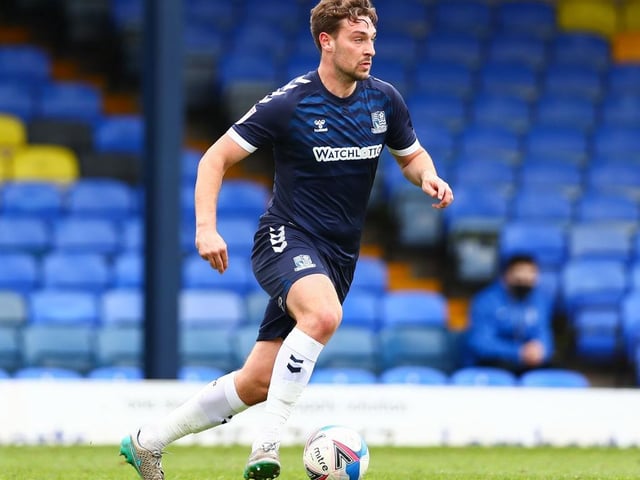 Weymouth's Tyler Cordner has had the presence of a lion in the heart of their defence. With Rovers looking consistently shaky at the back last season, could this young man be the key to solving Donny's defensive woes?
Source: @efl_hub