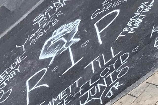 Mural drawn with chalk.