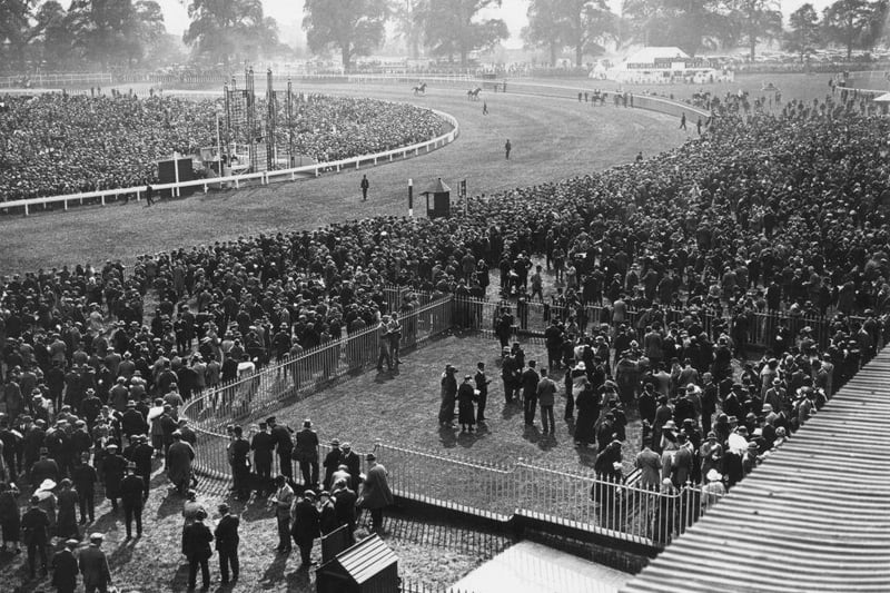 Crowds at Doncaster Racecourse on busy race day in September 1923.