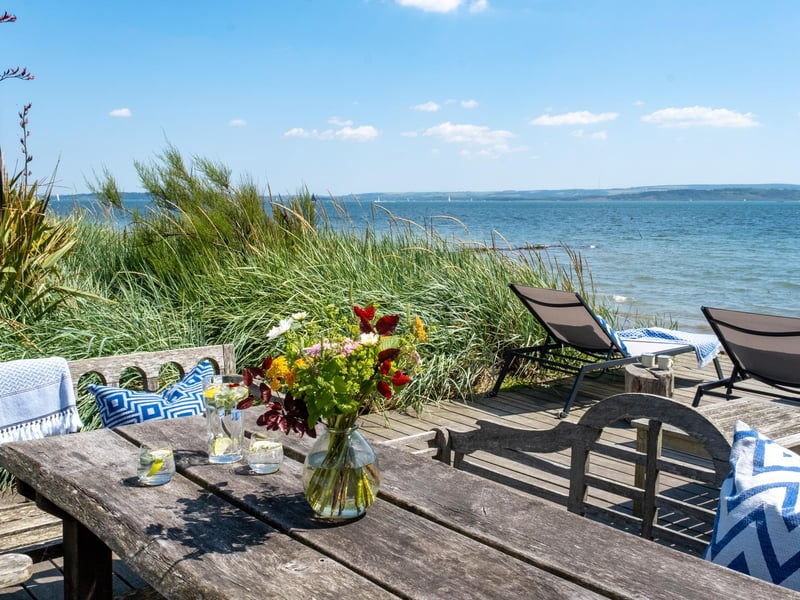 Pitts Down Cottage is on sale with a guide price of £3.25m.