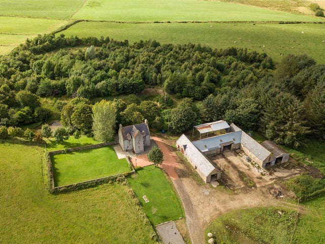 Hallhead is located within the picturesque hamlet of Craigievar, only 7 miles from Alford and 7 miles from Aboyne in Royal Deeside.