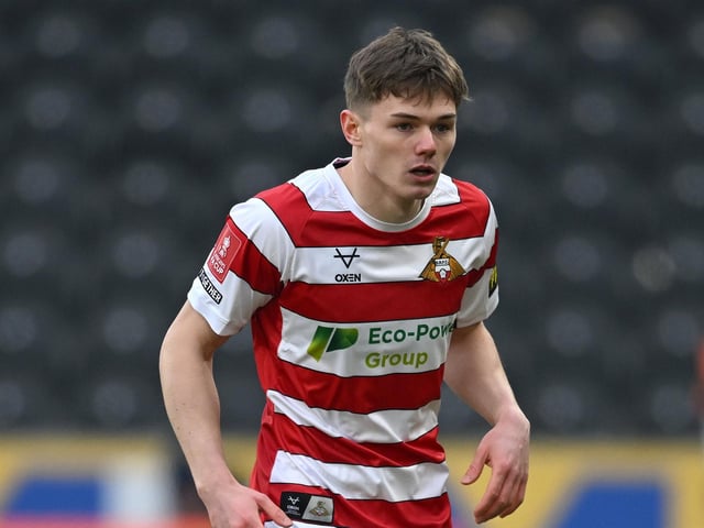 Full league debut and the loanee did ok. Some lovely flicks and turns but also times where he made the wrong pass, as is to be expected at such an early stage in his career.