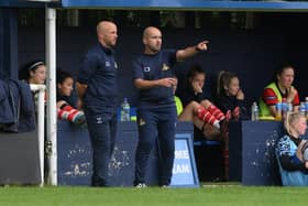 Belles manager Sam Winch and his assistant Alexandre Brito Nogueira.