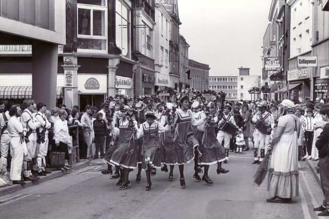 Street entertainment in Chesterfield - 18th May 1985