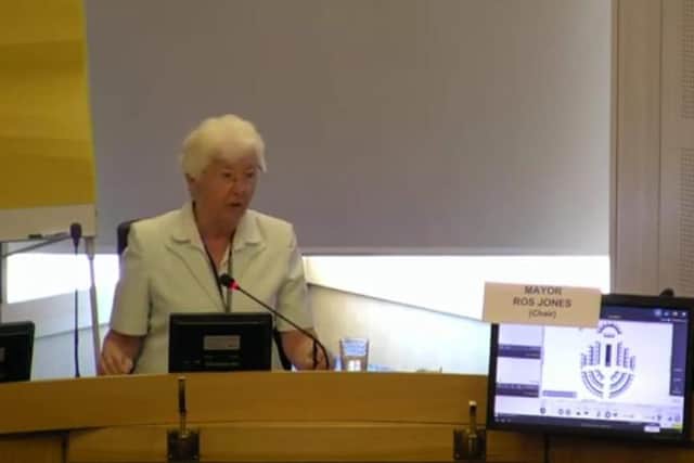 Mayor Ros Jones