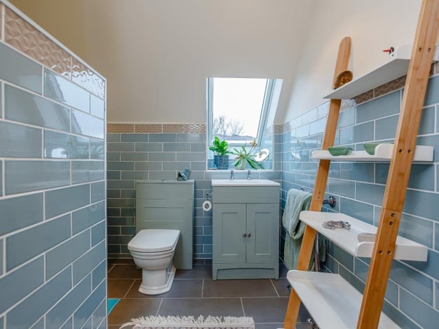 Main House - shower room.