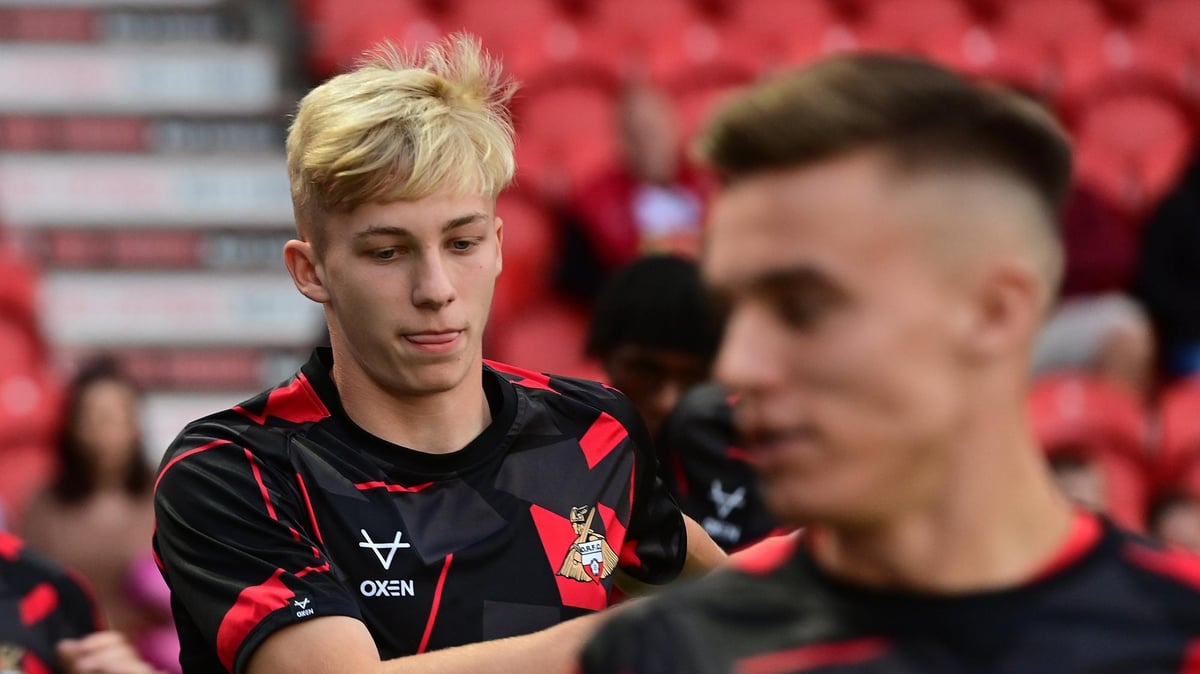 Doncaster Rovers hand professional contract to Sam Straughan-Brown with Will Flint also offered professional terms
