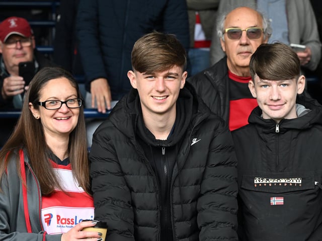 Doncaster Rovers slipped to a third league defeat in a row after a narrow loss at Luton.