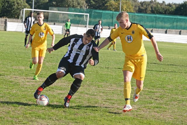 Askern’s black and white kit will become Askern Miners’ second strip. The home kit will be red and blue stripes.