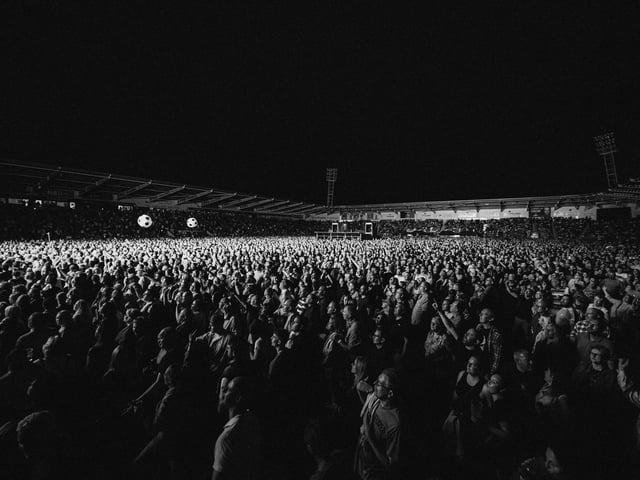 Paul Heaton and Jacqui Abbott at Doncaster by Anthony Mooney