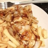 Chicken and mushroom with chips.