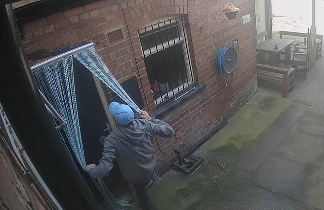 The moment the thief tried to kick a door in