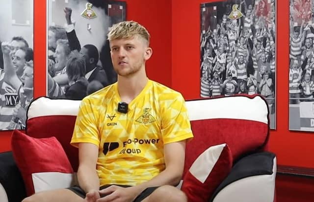 Teddy Sharman-Lowe has joined on a season's loan from Premier League giants Chelsea.