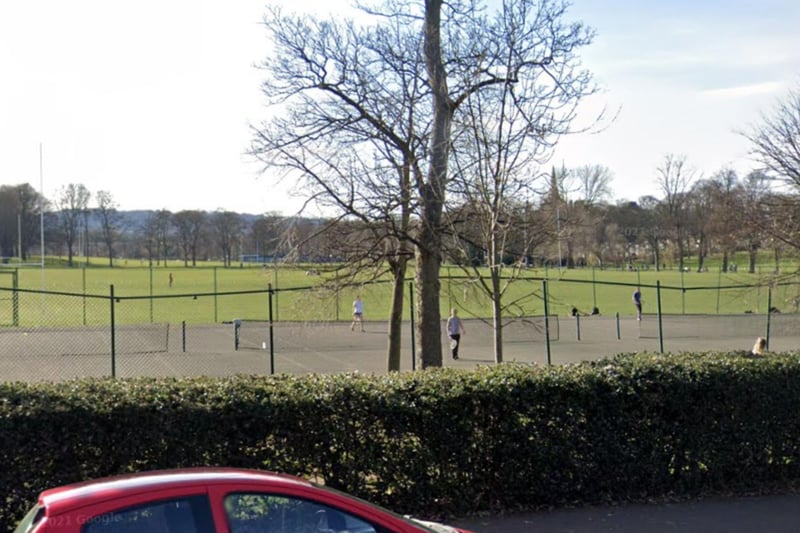 Situated in Inverleith Park, just opposite the main entrance to the Botanic Gardens on Arboretum Place, there are four porous macadam tennis courts that are free to use all year round.