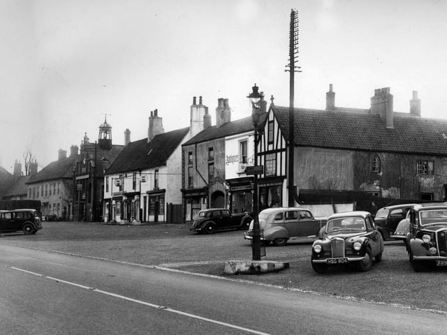 A view of Bawtry, Doncaster, December 1951
