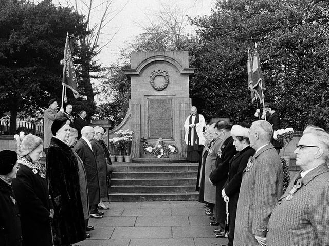 Laying the wreaths in 1968.