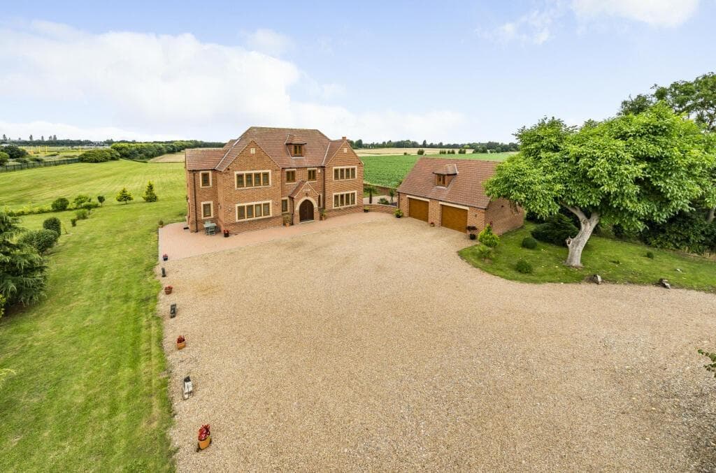 Inside this impressive five-bed home, new on the market in rural Doncaster 