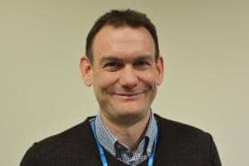 Dr David Crichton