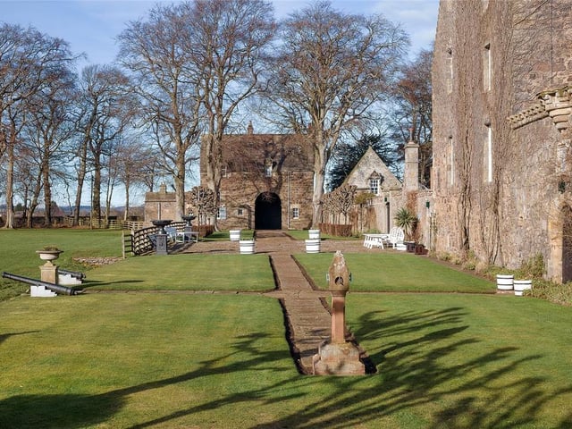 Adjoining the castle are listed walled gardens laid out by Robert Lorimer to reflect and complement the castle. The 125 year old topiary lawn is Earlshall's best known feature.