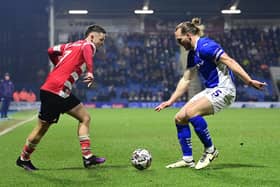 Picture:Andrew Roe/AHPIX LTD, Football, Sky Bet League Two, Chesterfield v Doncaster Rovers, SMH Group Stadium, Chesterfield, UK, 06/02/25. K.O 7:45pm

Doncaster Rovers' Luke Molyneux dribbles with the ball