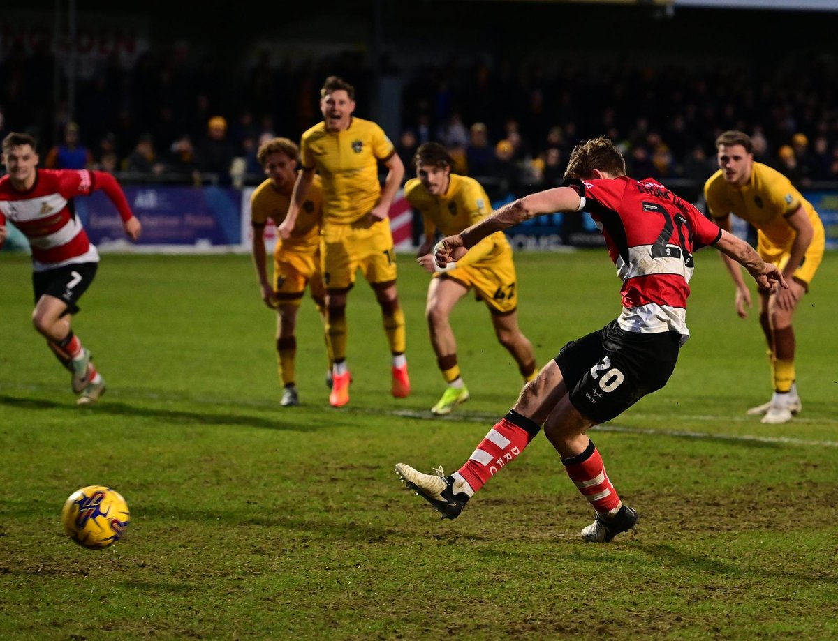 Ex-Premier League referee gives verdict on Doncaster Rovers' penalty incident vs Sutton
