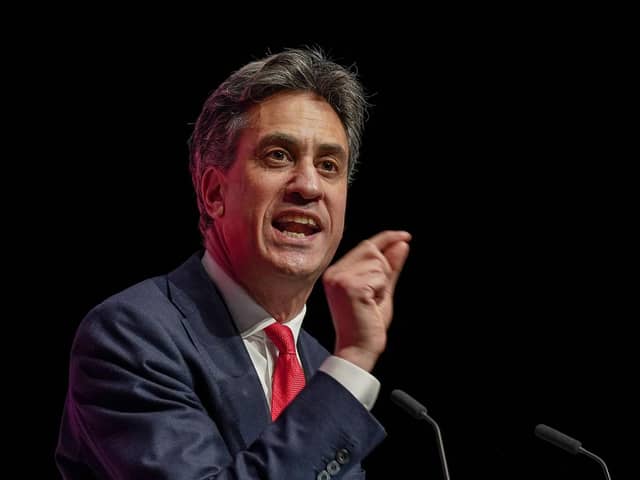 Doncaster MP Ed Miliband campaigns for Banking Hub in Askern.