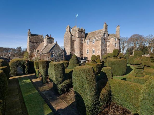 Sir William Bruce, a relative of former king of Scotland Robert the Bruce, began construction of Earlshall Castle in 1546. Mary Queen of Scots stayed there in 1564 to enjoy the hunting with her son, James VI of Scotland.