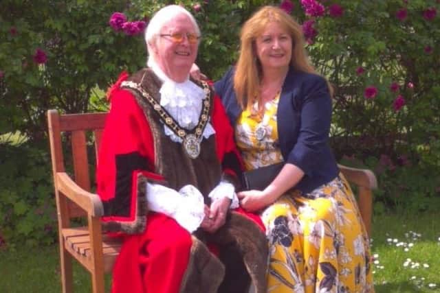 Coun John Briggs, who was deputy mayor of North Lincolnshire Council, has died.